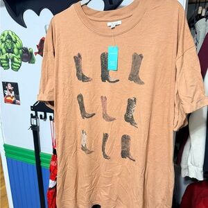 OVERSIZED Maurices Tan T-Shirt with Boot Design
